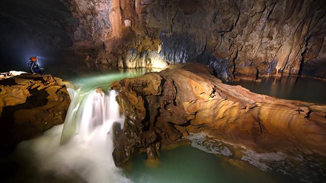 Wild Tu Lan Cave 3-day Tour