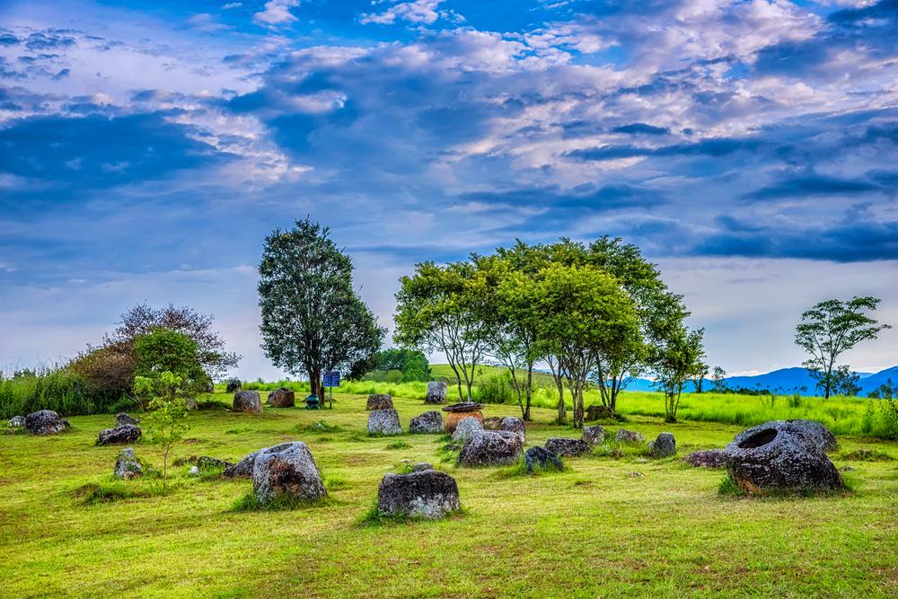 Discover the enigmatic Plain of Jars - Laos Tour 3 Days